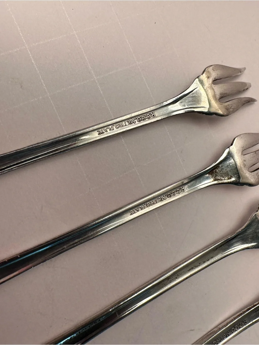 4 VTG ART DECO WINTHROP SILVER PLATE APPETIZER HOR D'VOUERS COCKTAIL FORK 5 1/2